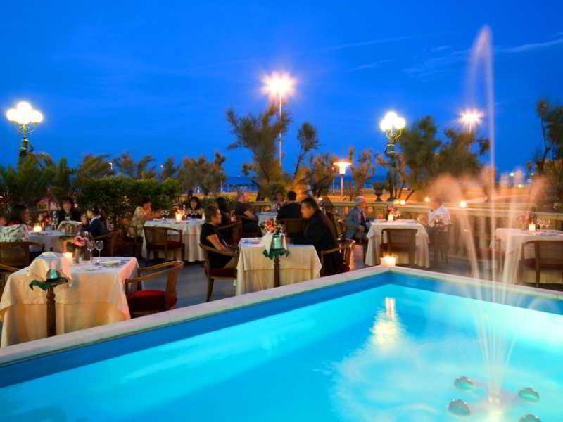 פסארו Hotel Vittoria מראה חיצוני תמונה The restaurant